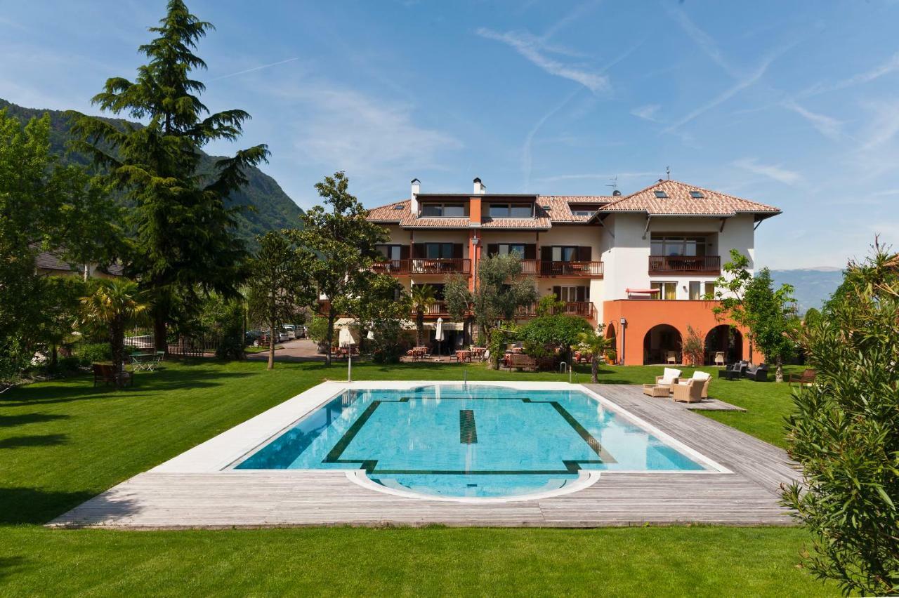 Hotel Weingut Klosterhof Caldaro Exterior photo
