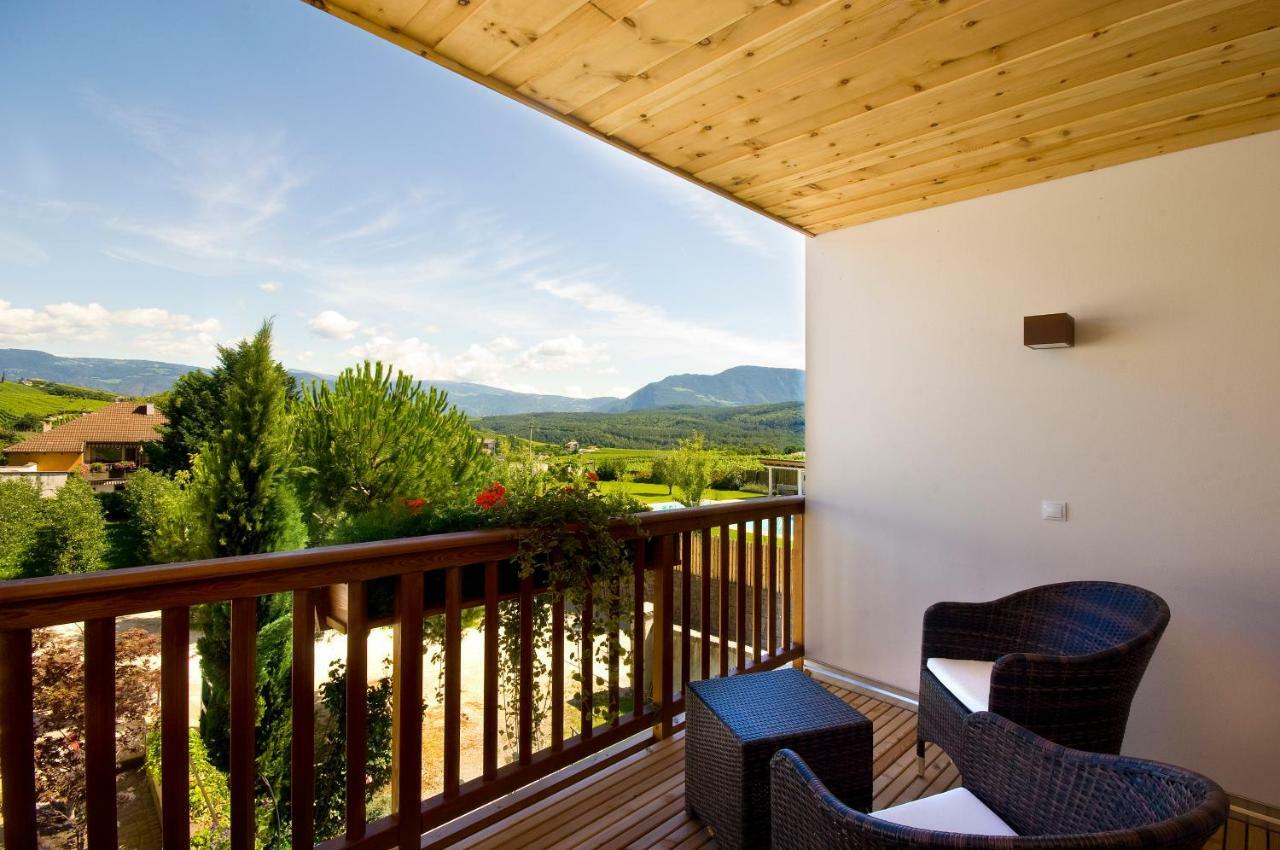 Hotel Weingut Klosterhof Caldaro Exterior photo